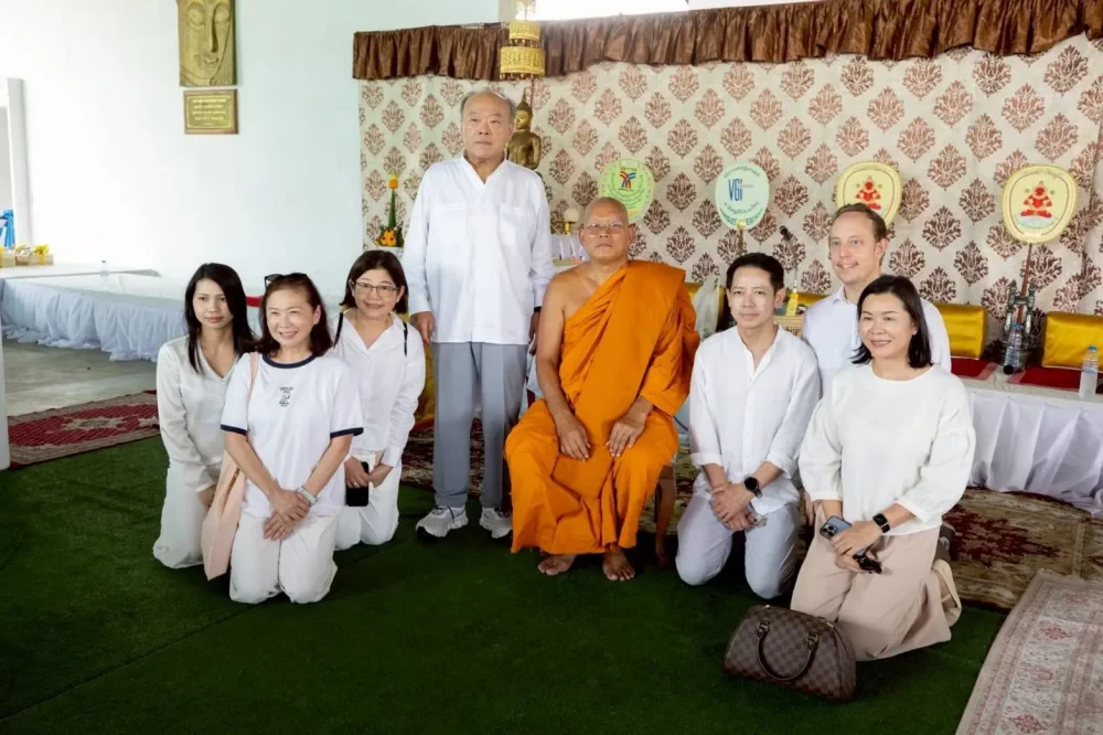 คณะผู้บริหารของบริษัท ร็อคเทค โกลบอล จำกัด (มหาชน)เข้าร่วมงานทอดผ้าป่าสามัคคีกับกลุ่มบริษัทบีทีเอส