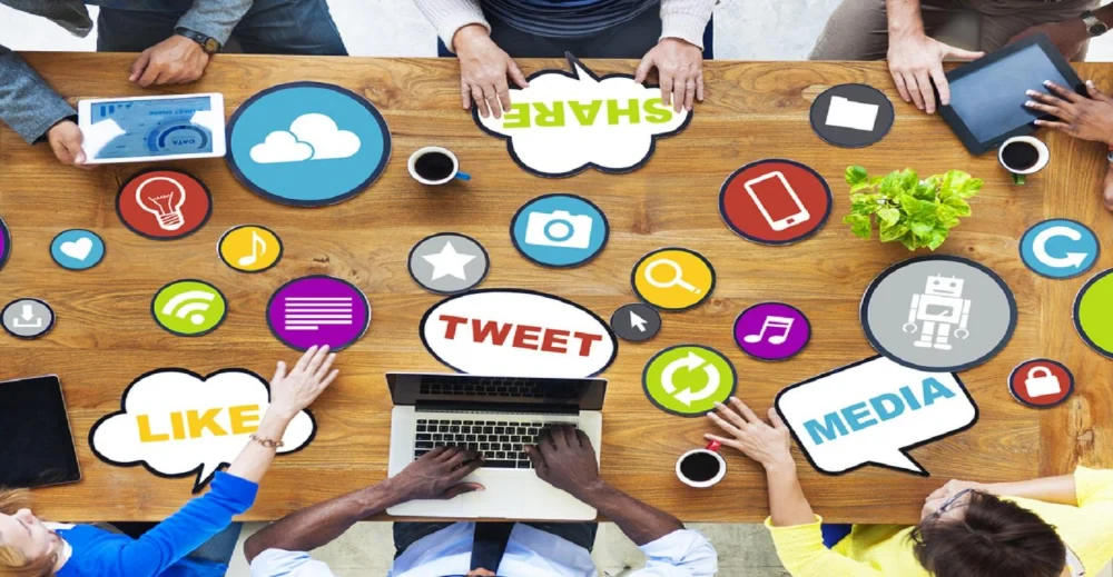 มาดูกันว่า หนุ่มสาวชาวออฟฟิศ ใช้ Social Media ในระหว่างทำงานกี่นาทีต่อวัน