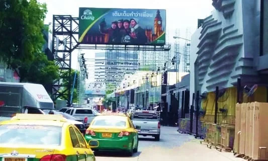 กลยุทธ์ใช้สื่อโฆษณานอกบ้านให้ทำงานได้มากกว่าการสร้าง Branding ด้วยการล็อคกลุ่มเป้าหมาย